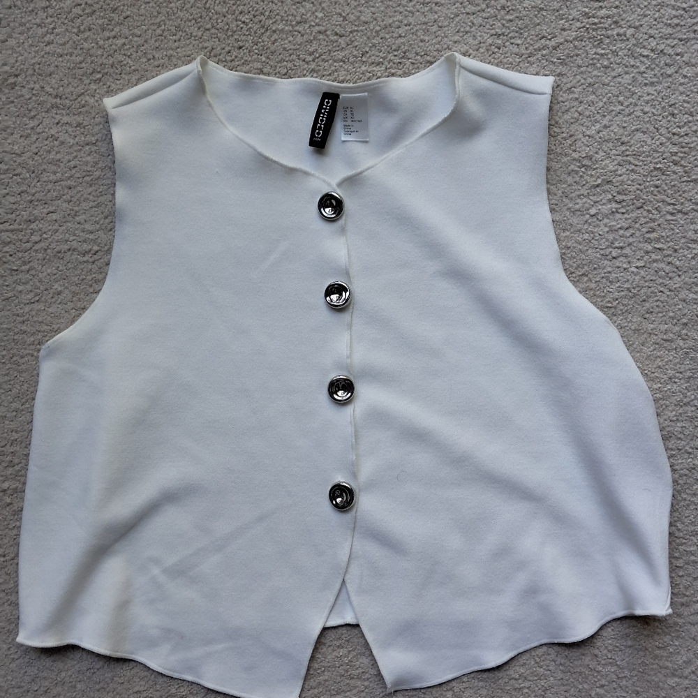 Like New H&M White Sleeveless Button-Up Top - sz. XL